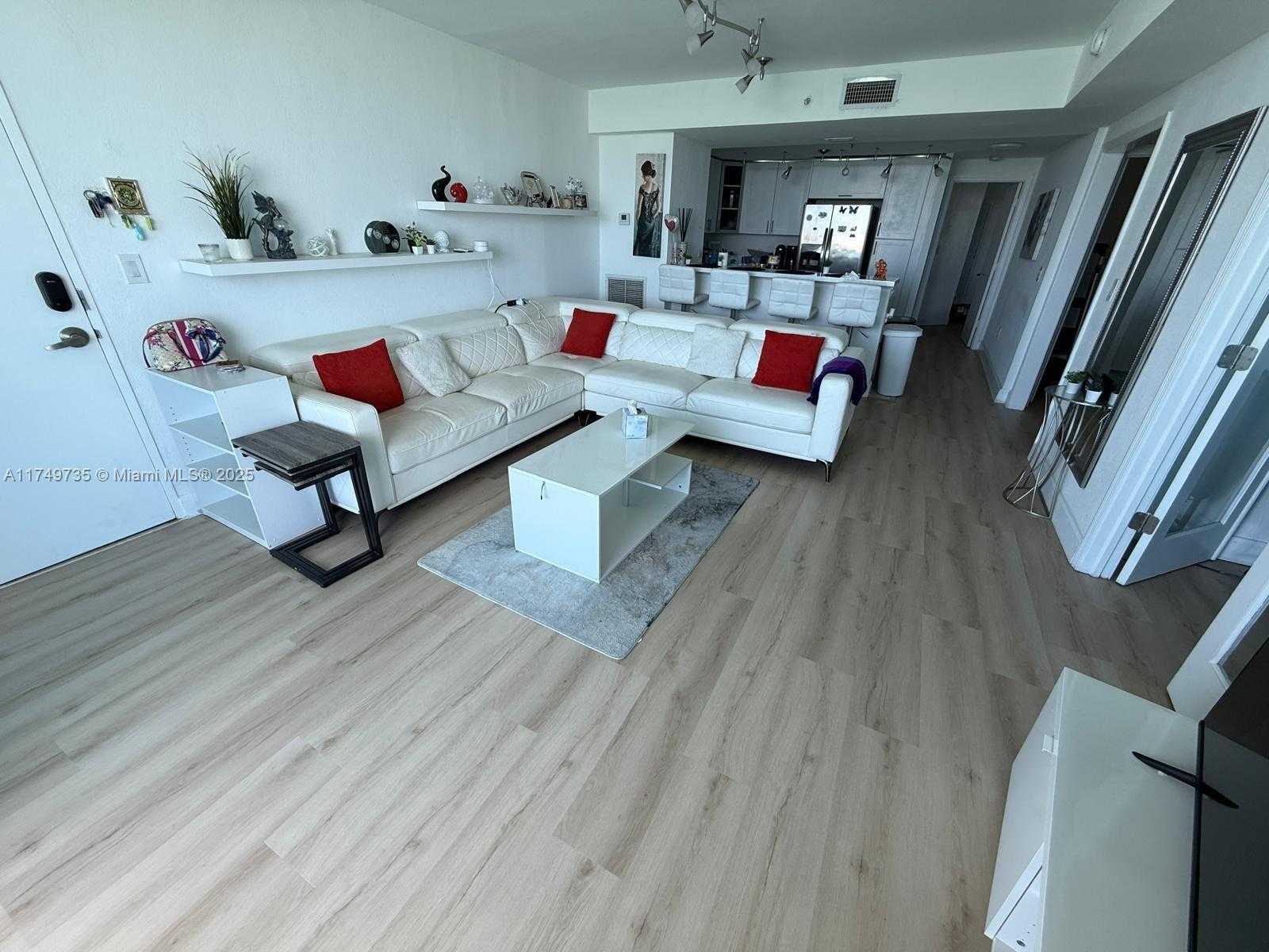 Small Image of 7501 EAST TREASURE DR #9EF, North Bay Village Number 20