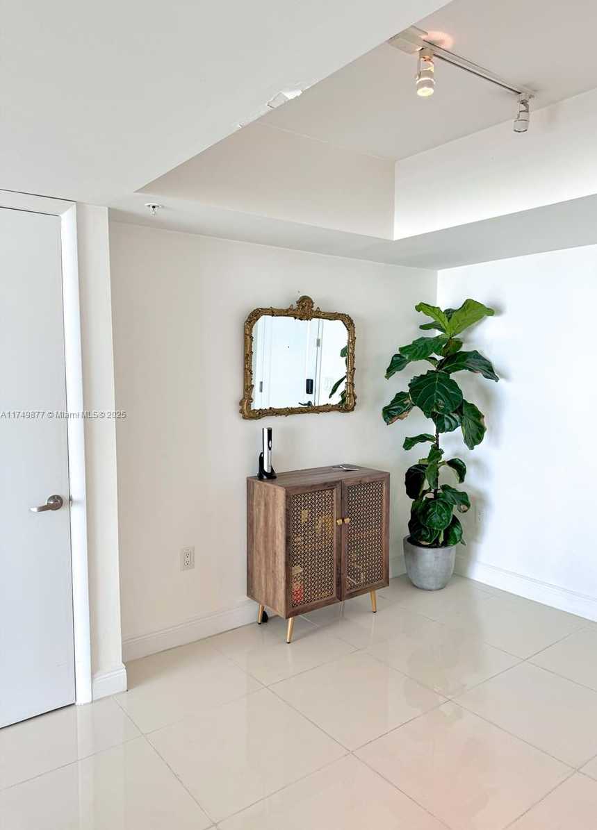 Small Image of 1861 NORTH WEST S RIVER DR #2609, Miami Number 16