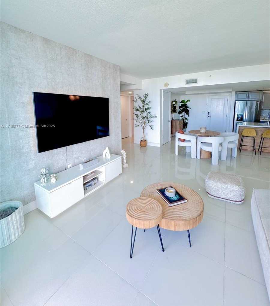 Small Image of 1861 NORTH WEST S RIVER DR #2609, Miami Number 5