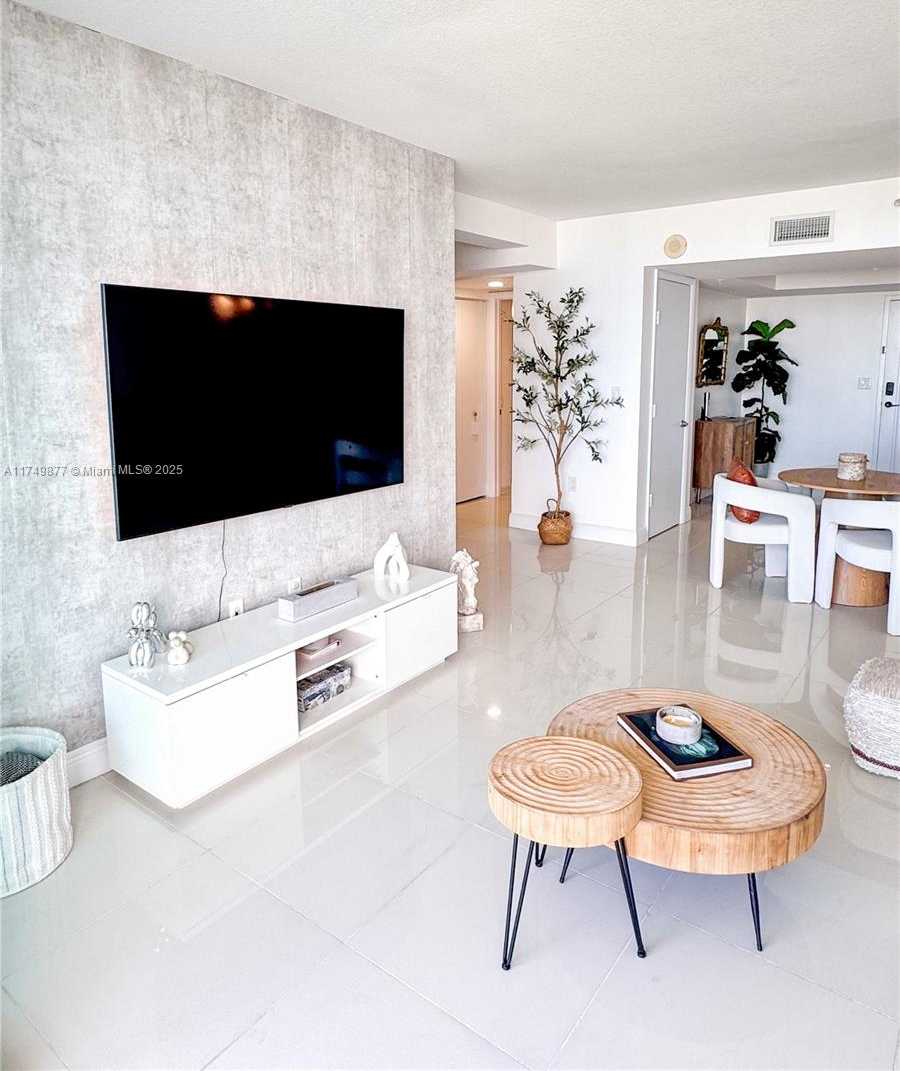 Small Image of 1861 NORTH WEST S RIVER DR #2609, Miami Number 7