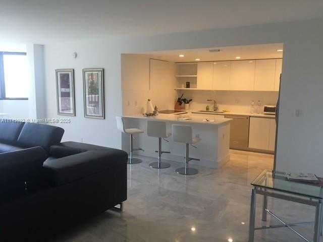 Small Image of 101 CRANDON BLVD #474, Key Biscayne Number 3