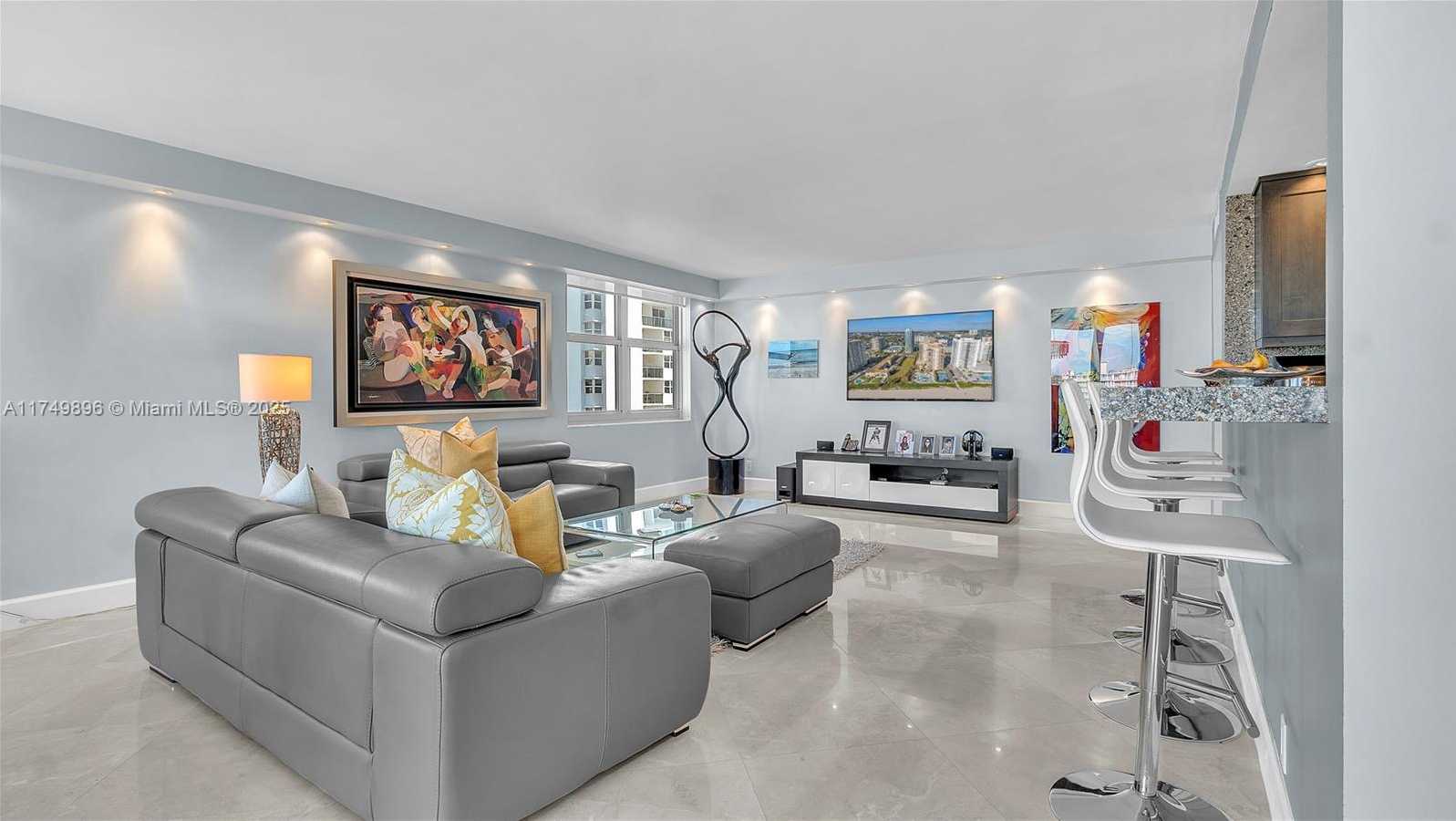 Small Image of 1920 S Ocean Dr, Hallandale Beach, FL 33009, USA Number 11