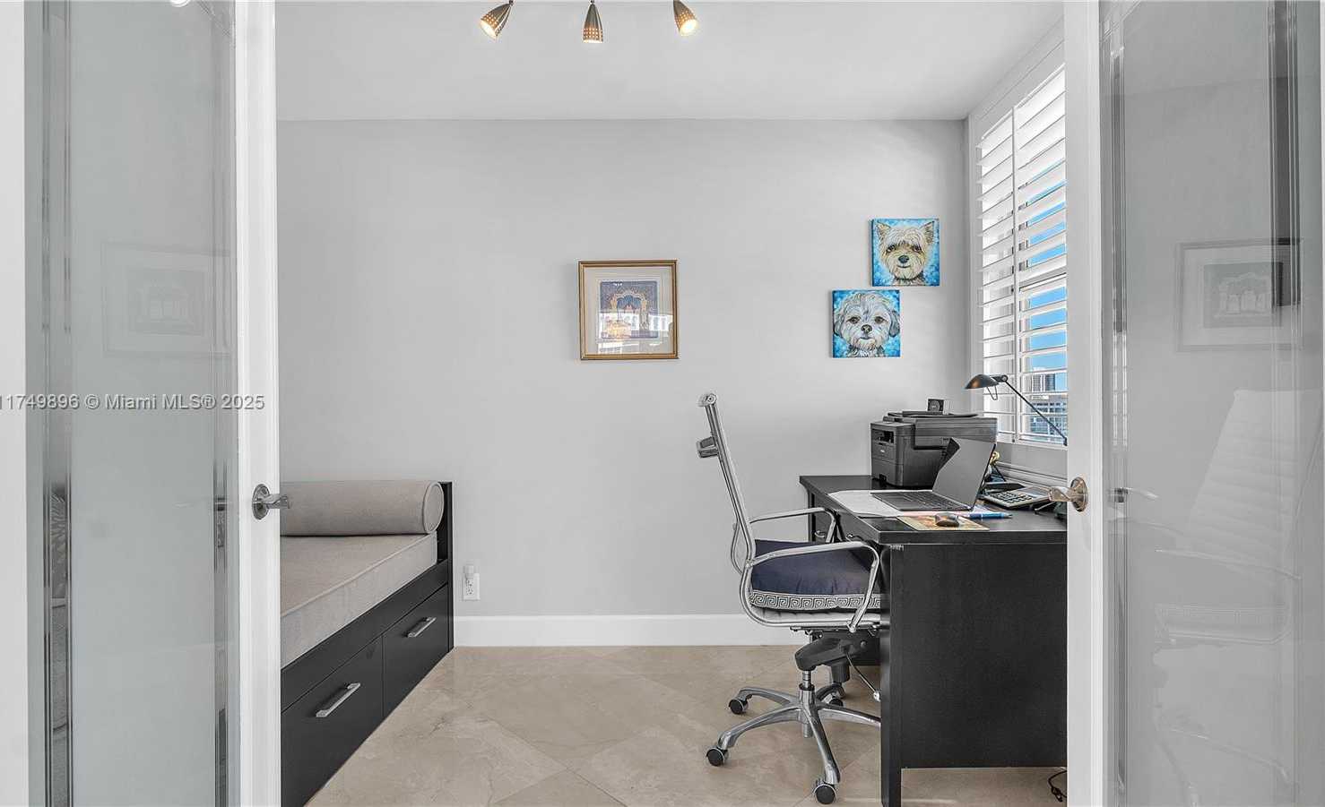 Small Image of 1920 S Ocean Dr, Hallandale Beach, FL 33009, USA Number 18