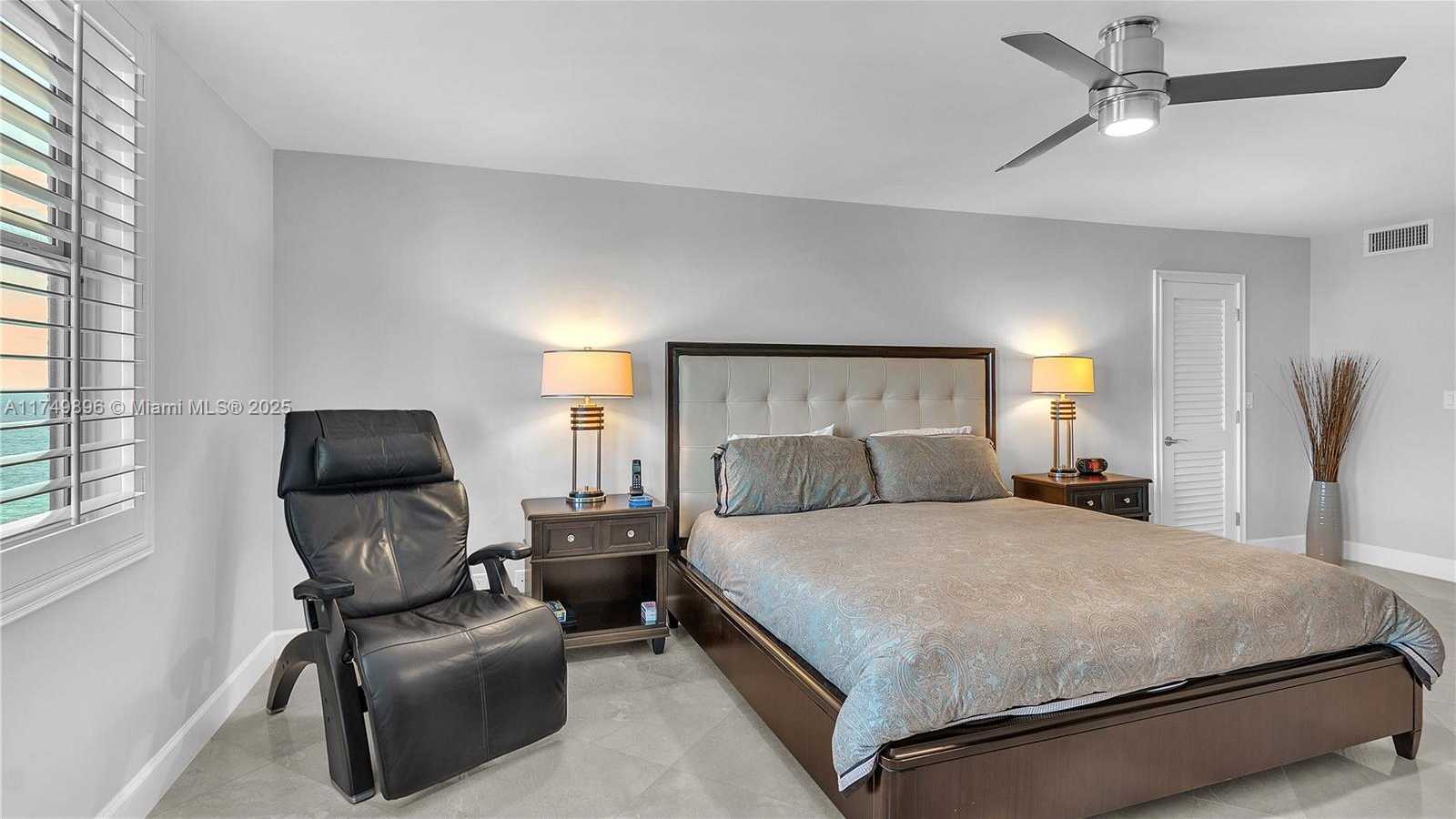 Small Image of 1920 S Ocean Dr, Hallandale Beach, FL 33009, USA Number 26