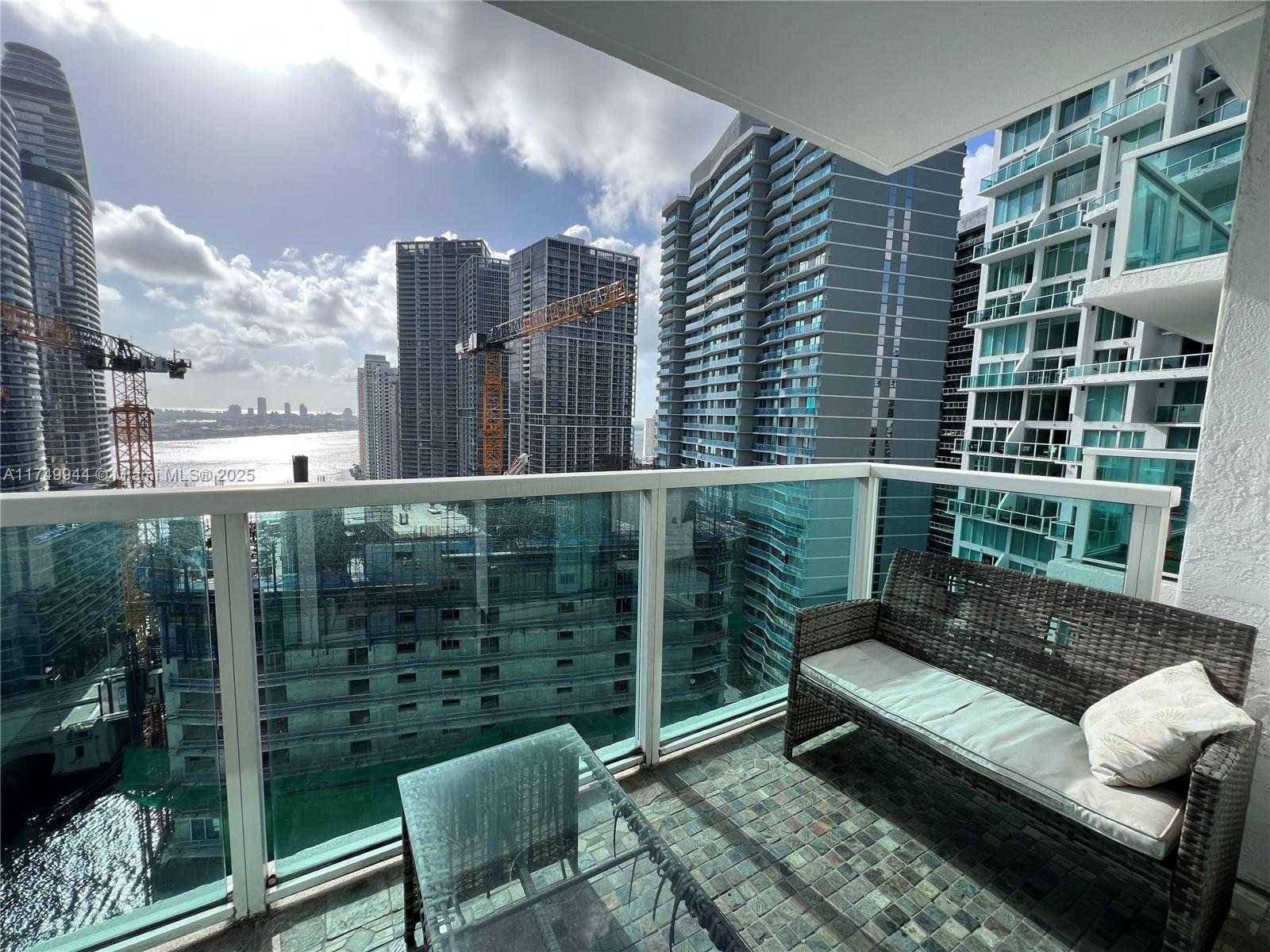 Small Image of 31 SOUTH EAST 5TH ST #3208, Miami Number 24