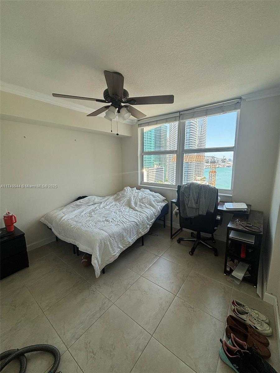 Small Image of 31 SOUTH EAST 5TH ST #3208, Miami Number 7