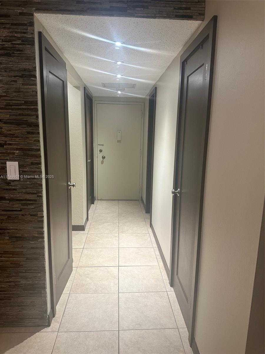Small Image of 1965 SOUTH OCEAN DR #11J, Hallandale Beach Number 9