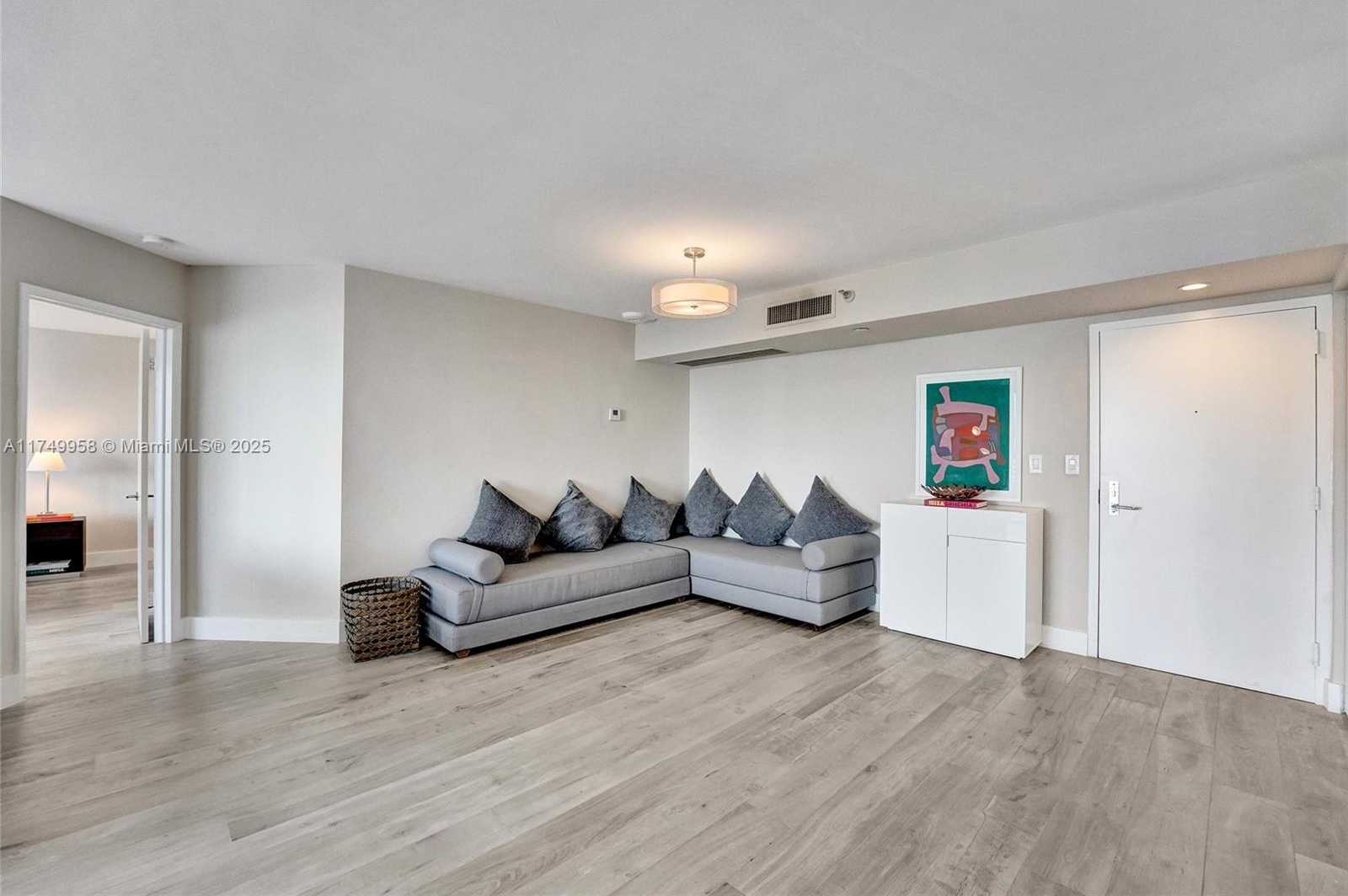 Small Image of 19101 NORTH EAST 36TH CT #3002, Aventura Number 2