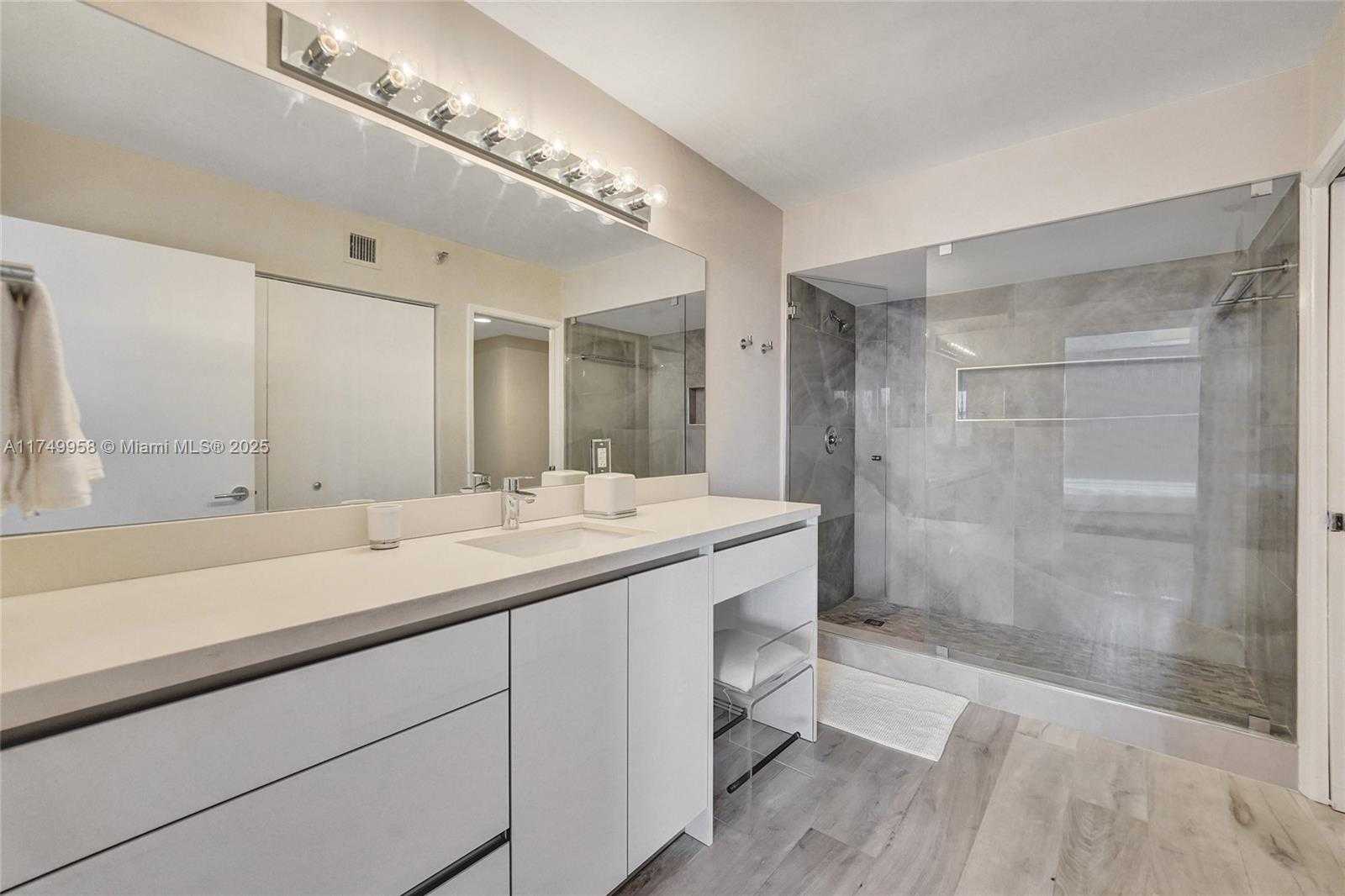 Small Image of 19101 NORTH EAST 36TH CT #3002, Aventura Number 26