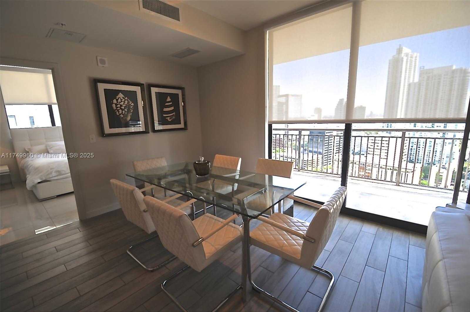 Small Image of 999 SOUTH WEST 1ST AVE #2802, Miami Number 3