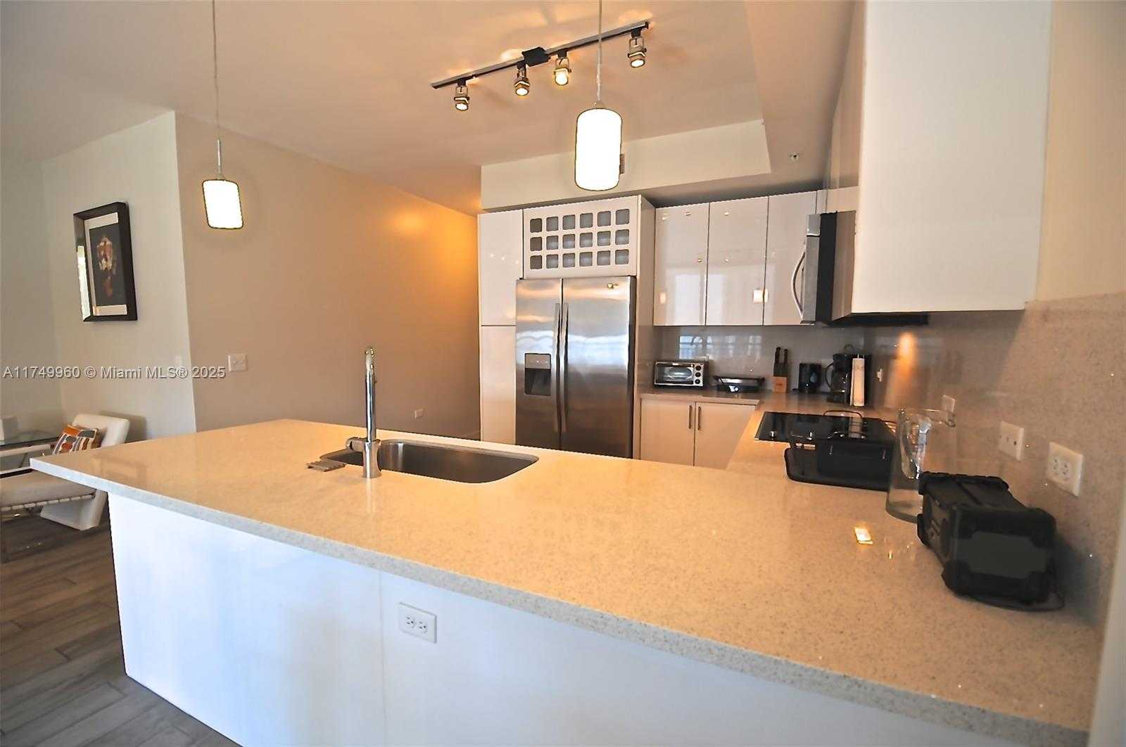 Small Image of 999 SOUTH WEST 1ST AVE #2802, Miami Number 5