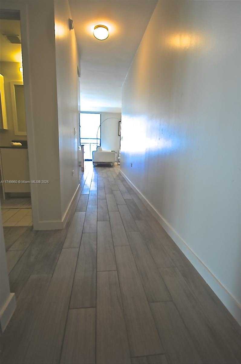 Small Image of 999 SOUTH WEST 1ST AVE #2802, Miami Number 6
