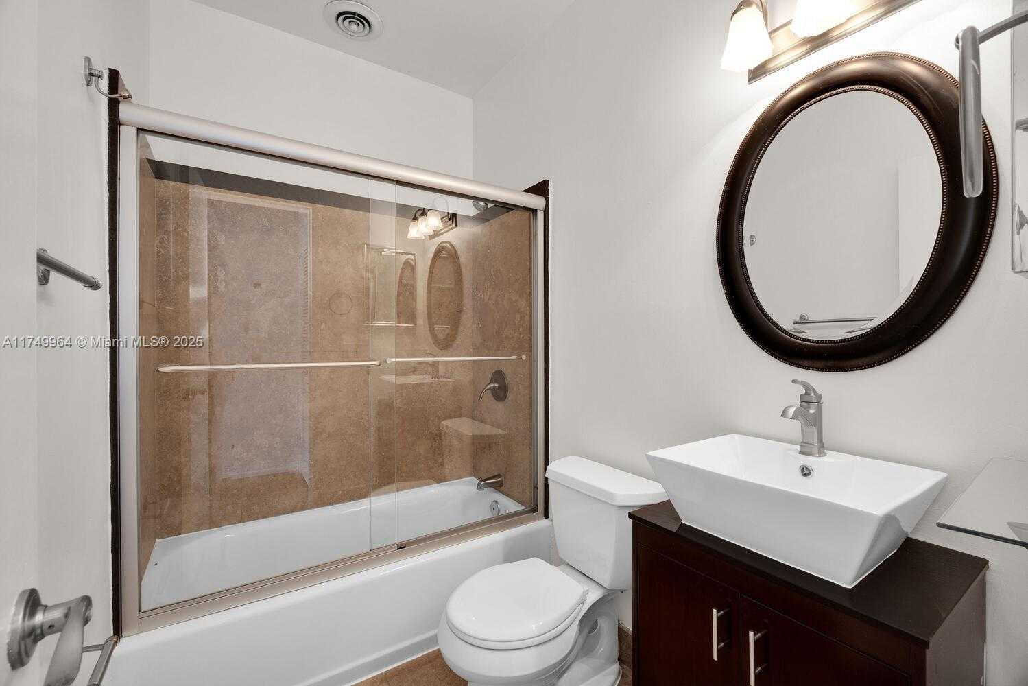 Small Image of 940 SEVILLA AVE #206, Coral Gables Number 15