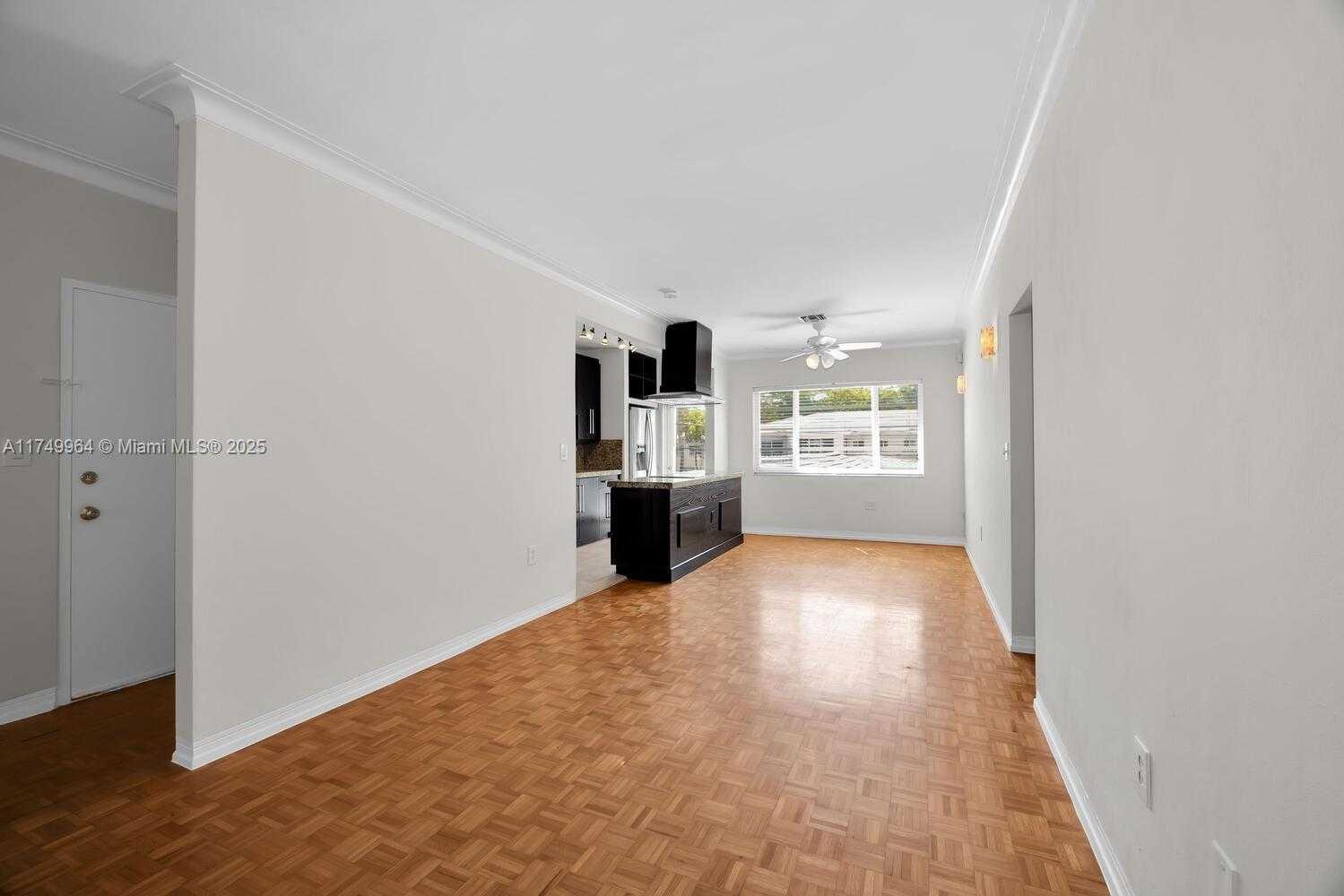 Small Image of 940 SEVILLA AVE #206, Coral Gables Number 5