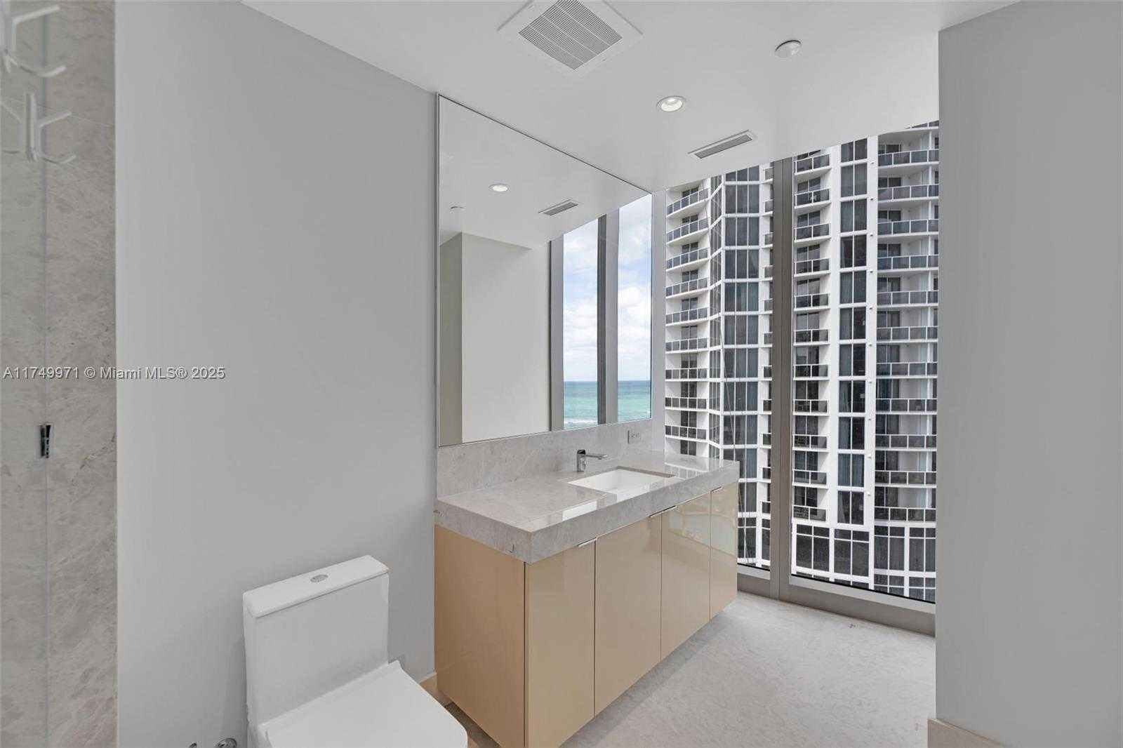Small Image of 17975 COLLINS AVE #N-1002, Sunny Isles Beach Number 40