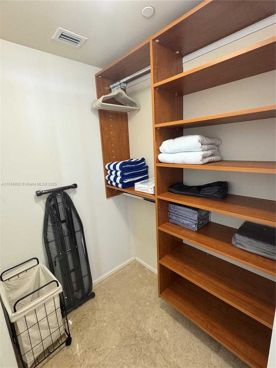 Small Image of 1830 SOUTH OCEAN DR #5008, Hallandale Beach Number 10