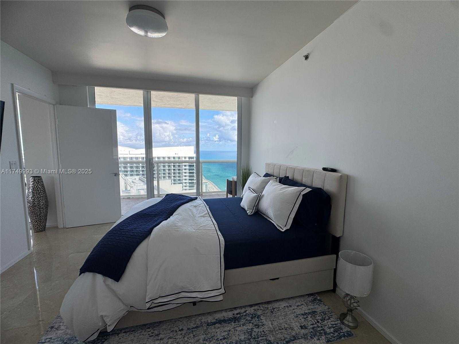 Small Image of 1830 SOUTH OCEAN DR #5008, Hallandale Beach Number 12