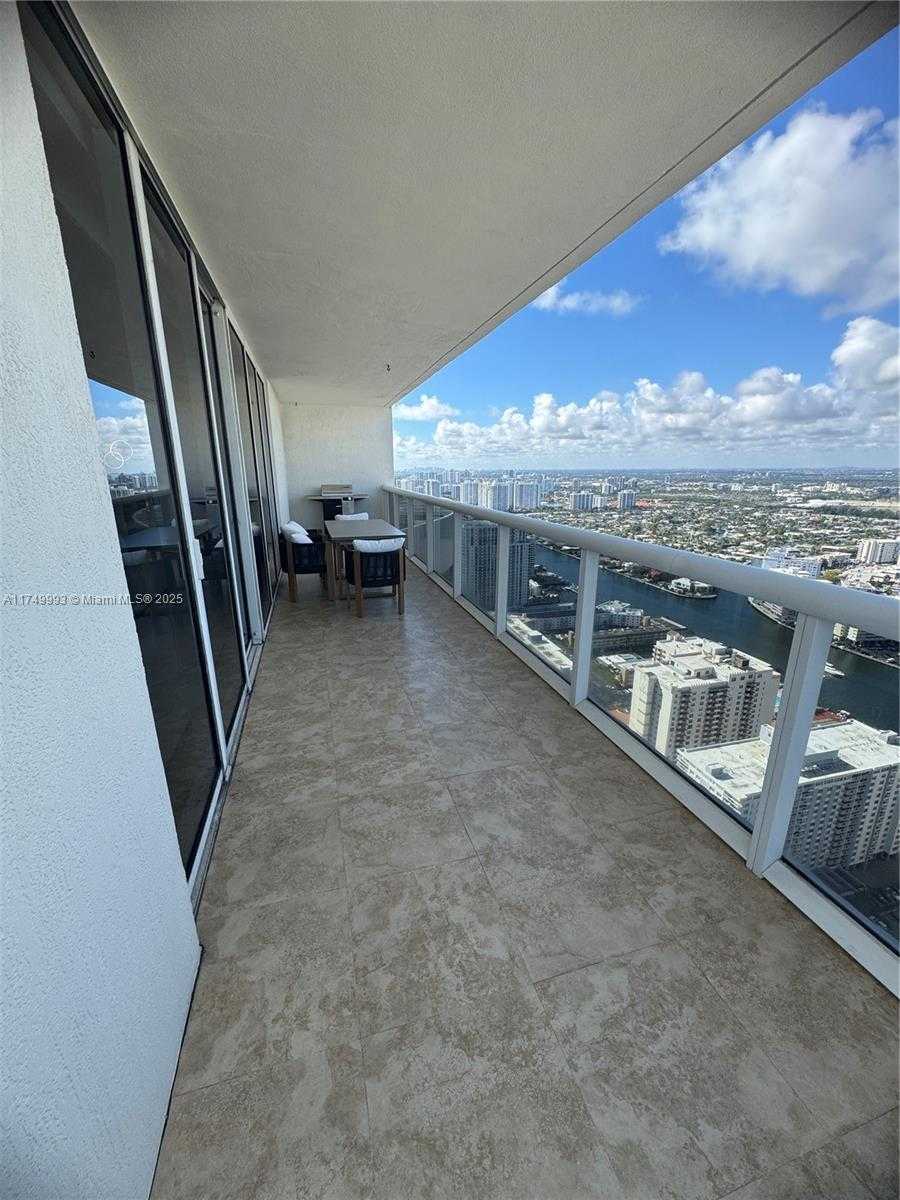 Small Image of 1830 SOUTH OCEAN DR #5008, Hallandale Beach Number 22