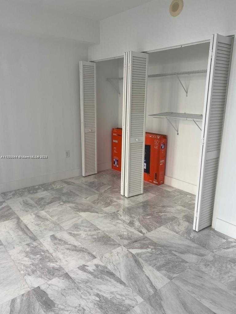 Small Image of 10275 COLLINS AVE #532, Bal Harbour Number 8