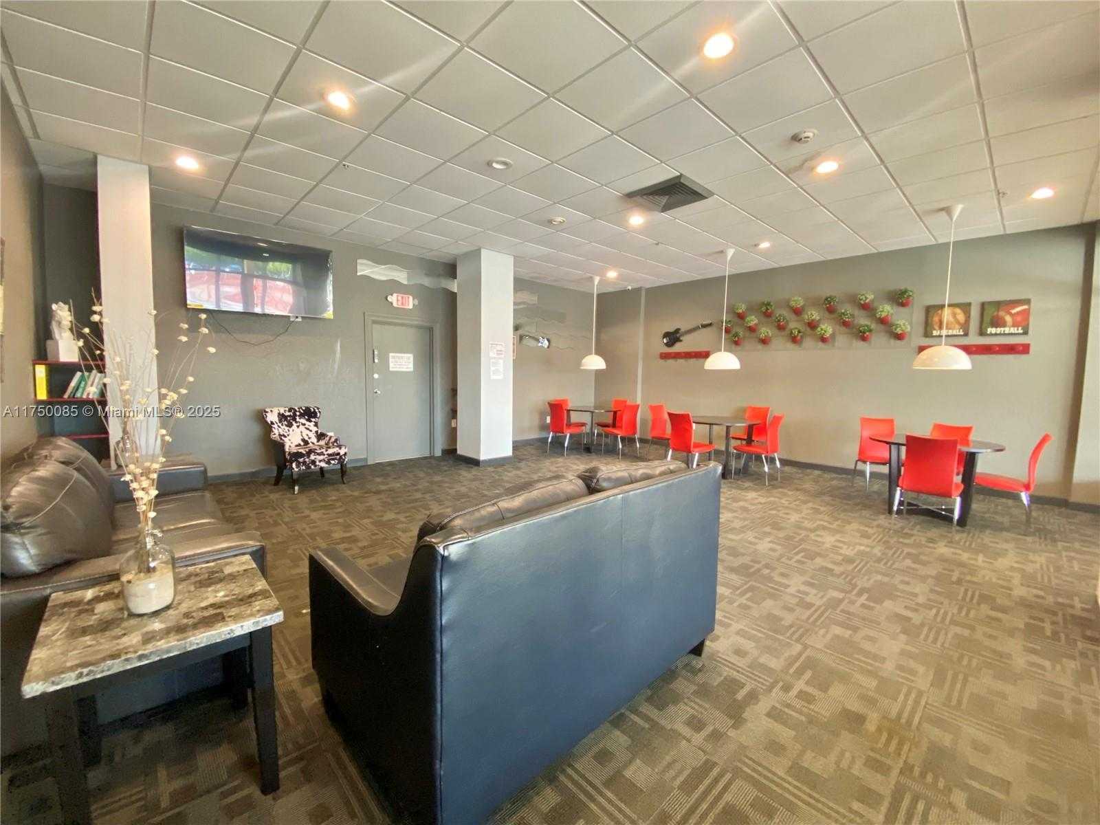 Small Image of 400 KINGS POINT DR #929, Sunny Isles Beach Number 18