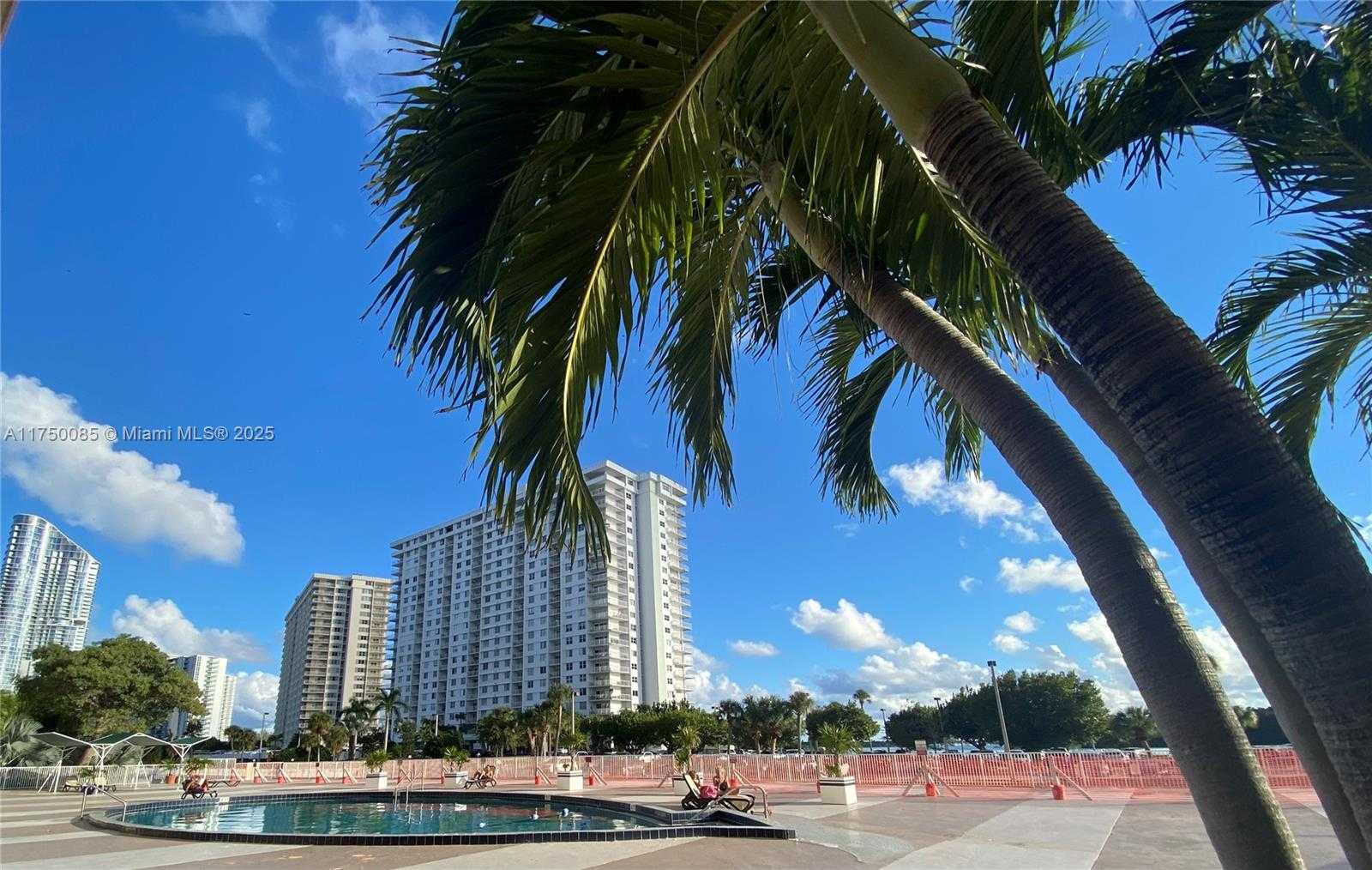 Small Image of 400 KINGS POINT DR #929, Sunny Isles Beach Number 22