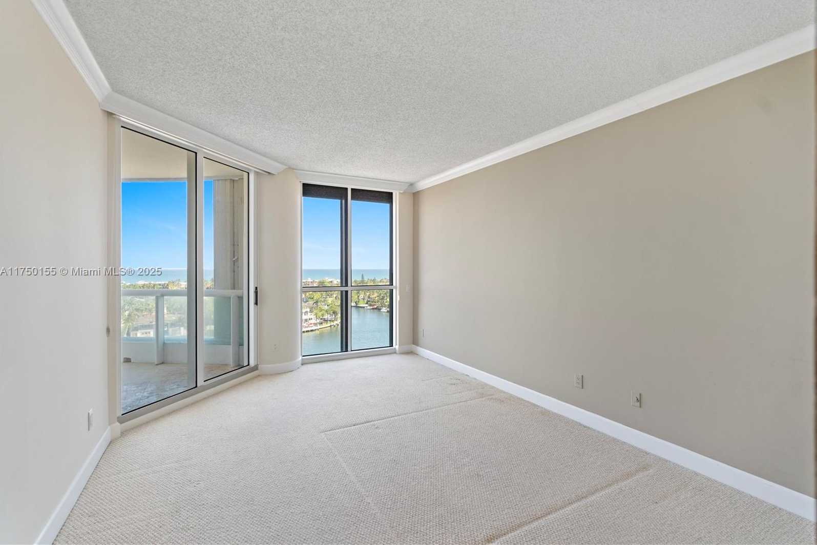 Small Image of 21050 POINT PL #1204, Aventura Number 16