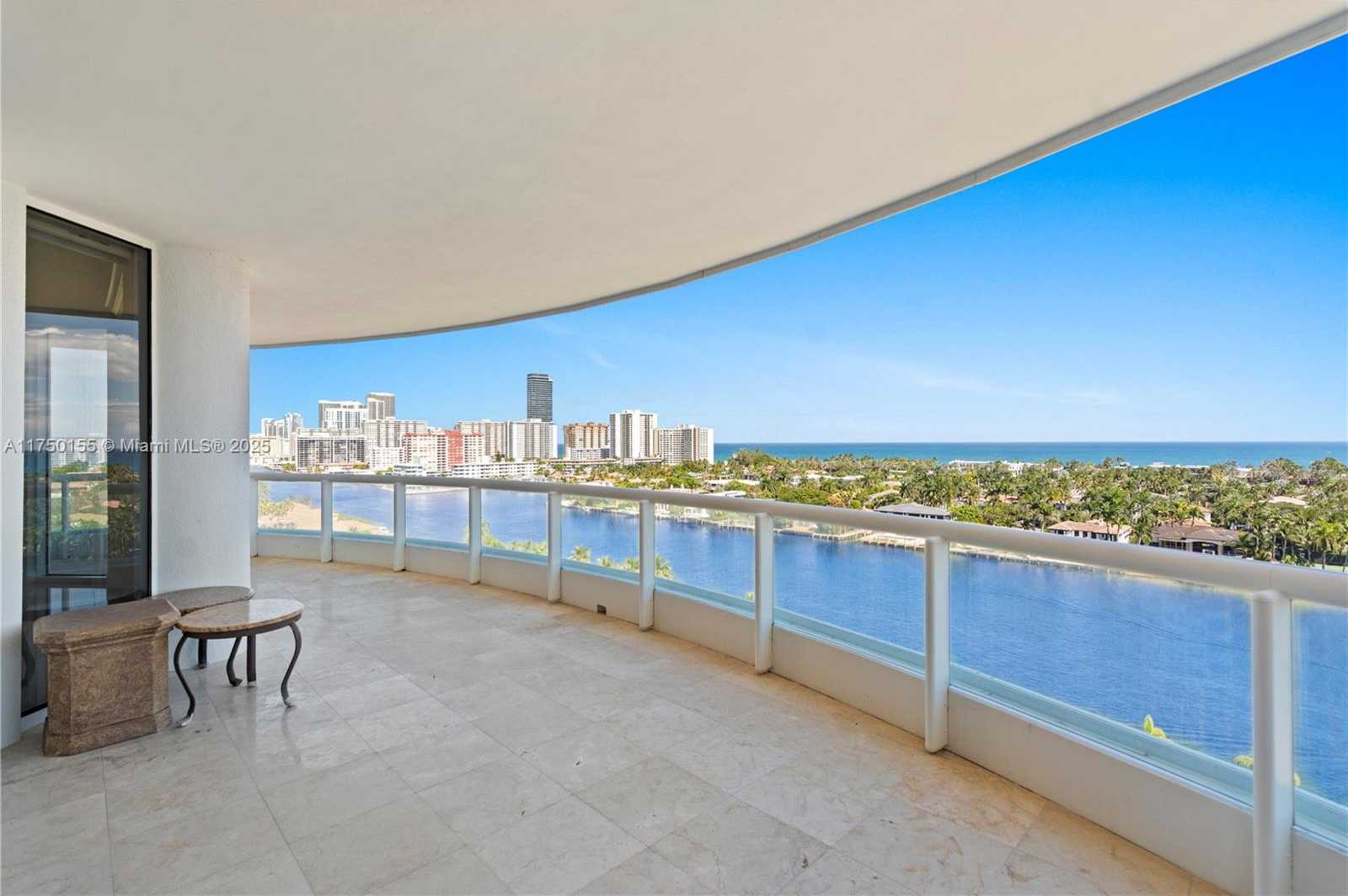 Small Image of 21050 POINT PL #1204, Aventura Number 2