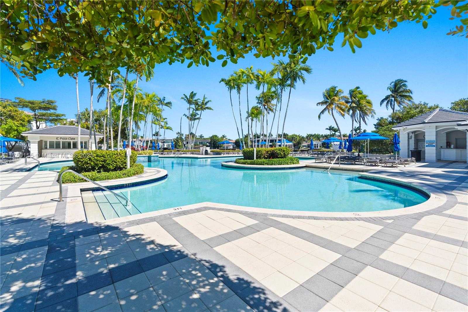 Small Image of 21050 POINT PL #1204, Aventura Number 46
