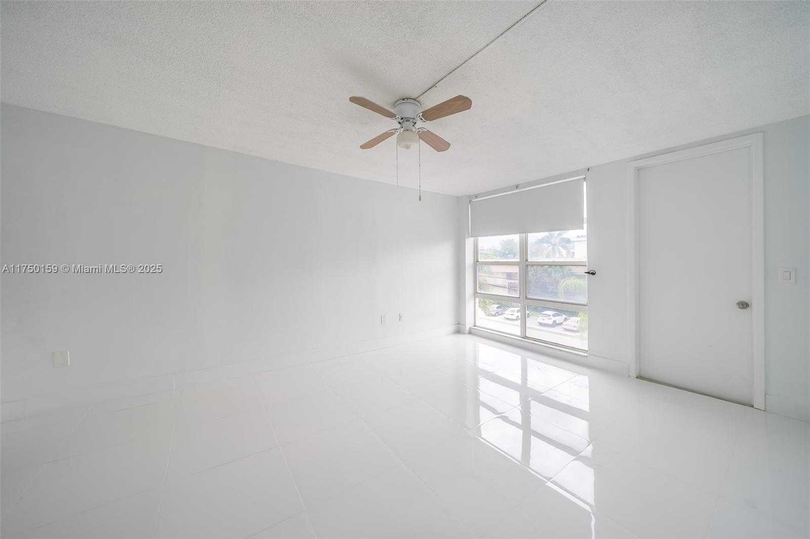Small Image of 9800 WEST BAY HARBOR DR #308, Bay Harbor Islands Number 4