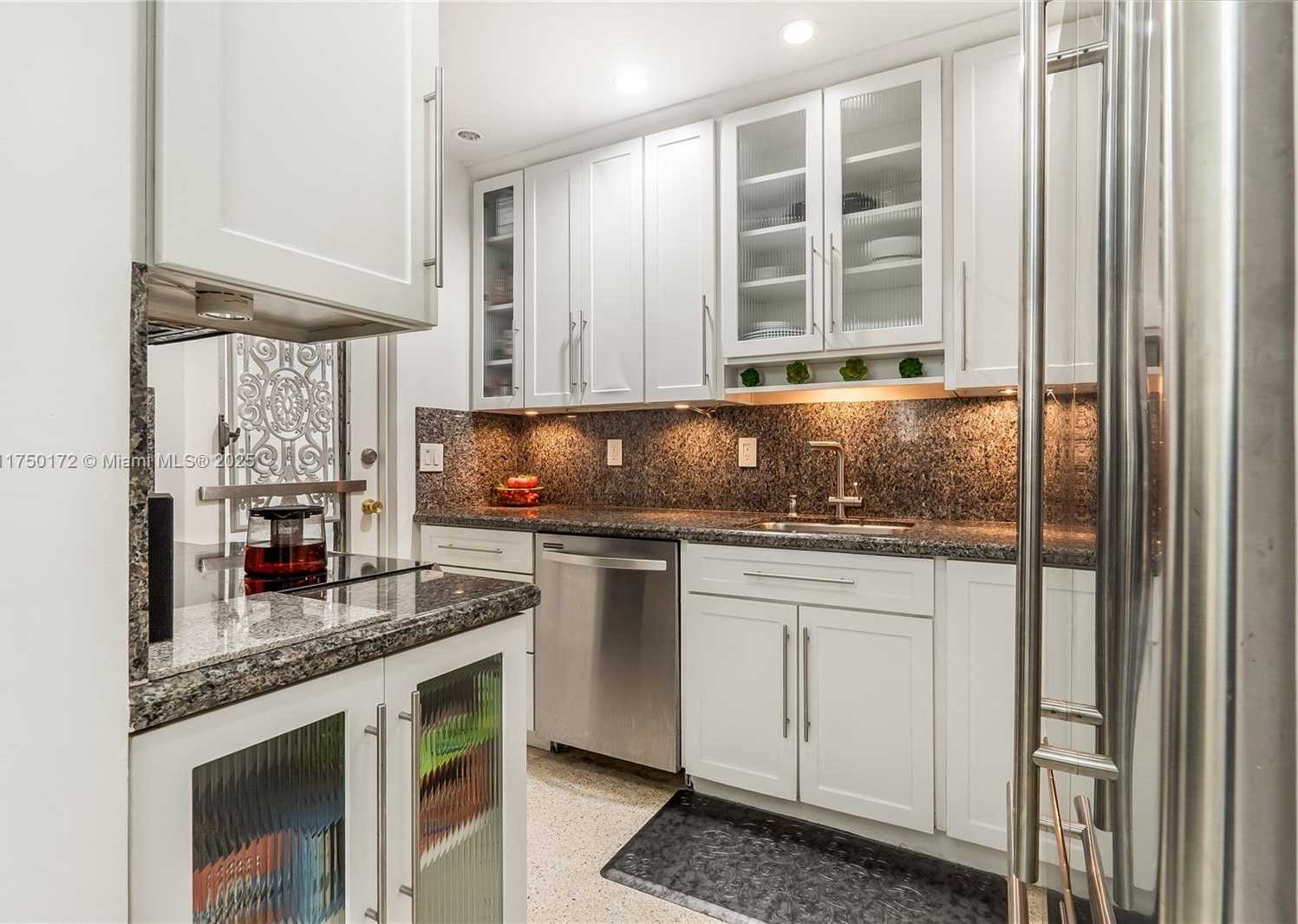 Small Image of 9700 EAST BAY HARBOR DR (AVAIL NOW - 10/31) #302, Bay Harbor Islands Number 11