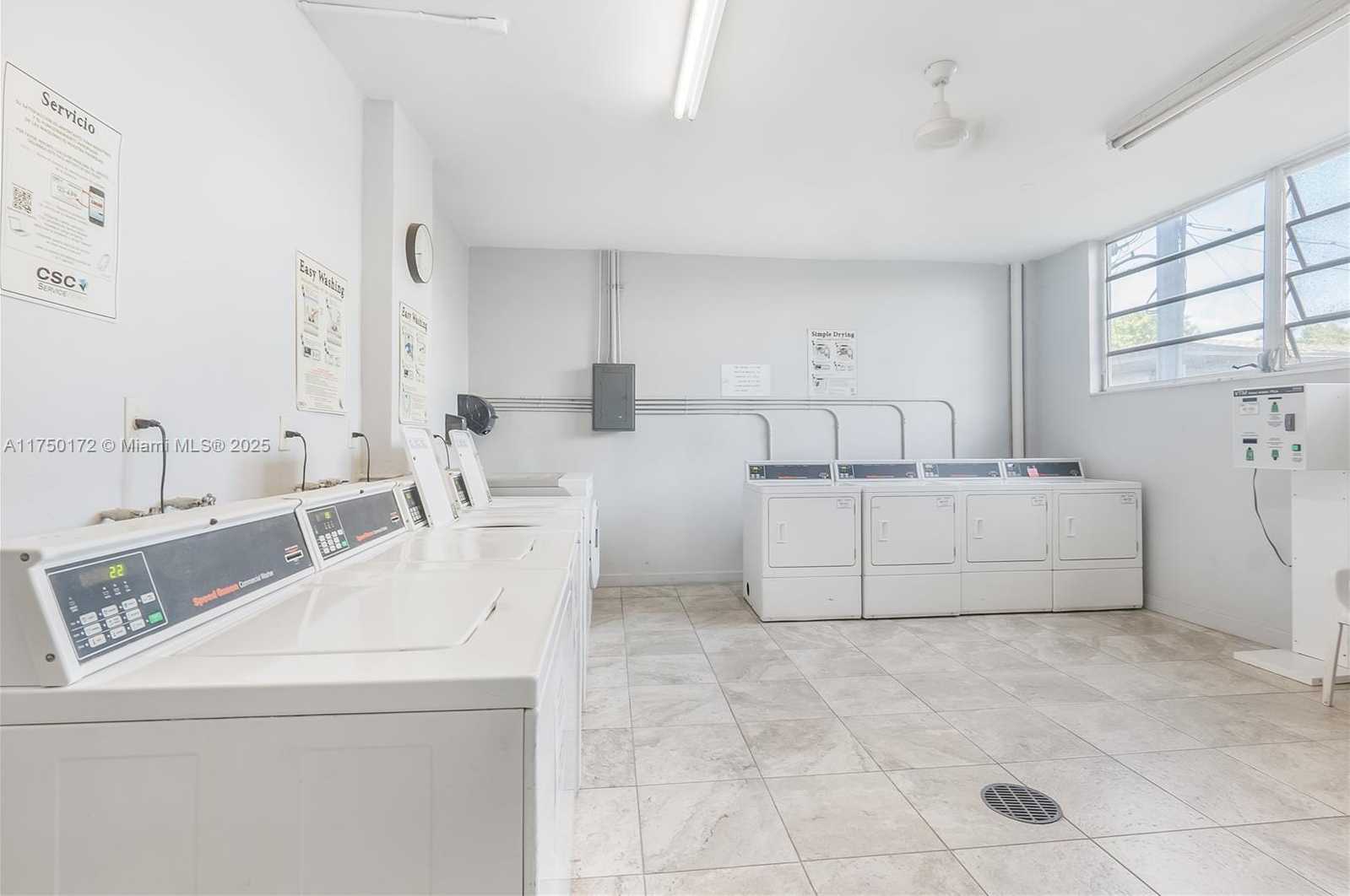 Small Image of 9700 EAST BAY HARBOR DR (AVAIL NOW - 10/31) #302, Bay Harbor Islands Number 39