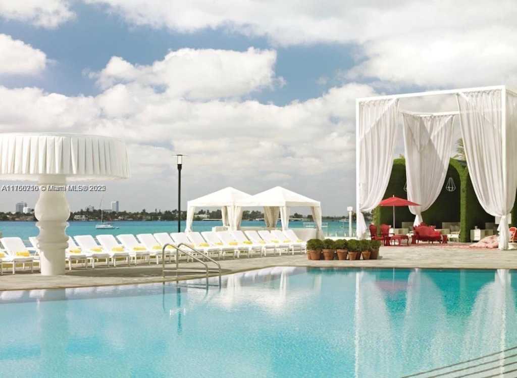 Small Image of 1100 WEST AVE #916, Miami Beach Number 5