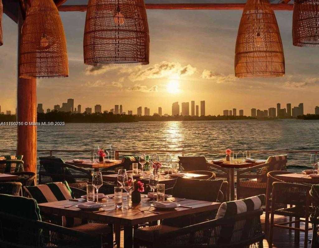 Small Image of 1100 WEST AVE #916, Miami Beach Number 7