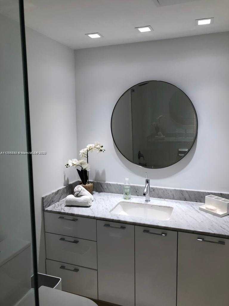 Small Image of 900 BAY DR #315, Miami Beach Number 11