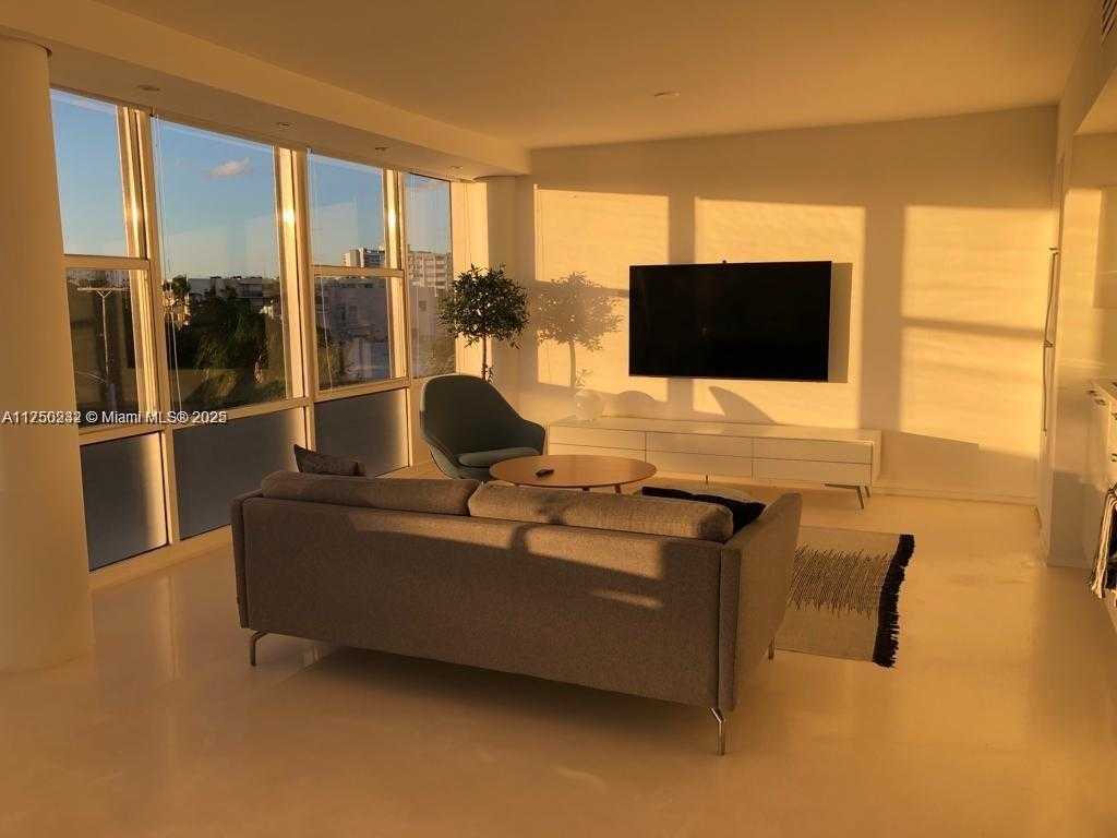 Small Image of 900 BAY DR #315, Miami Beach Number 14