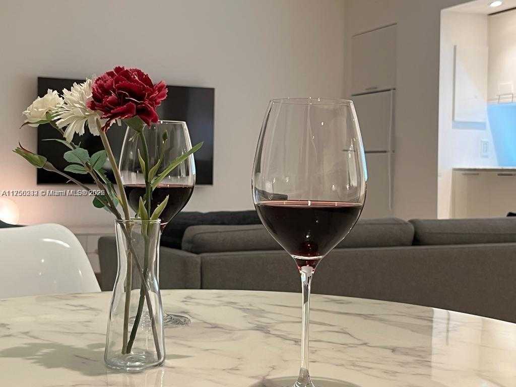 Small Image of 900 BAY DR #315, Miami Beach Number 15