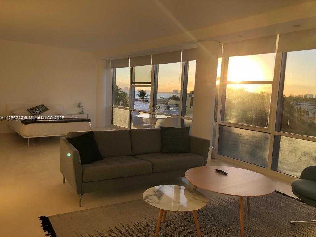 Small Image of 900 BAY DR #315, Miami Beach Number 2
