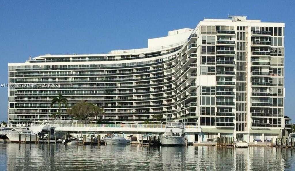 Small Image of 900 BAY DR #315, Miami Beach Number 30