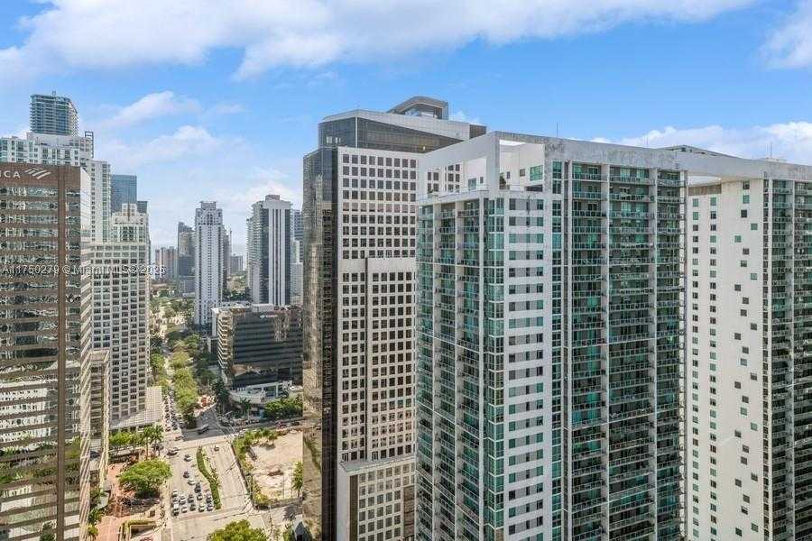 Small Image of 485 BRICKELL AVE #3704, Miami Number 35