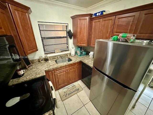 Small Image of 1925 MADISON ST #11, Hollywood Number 12