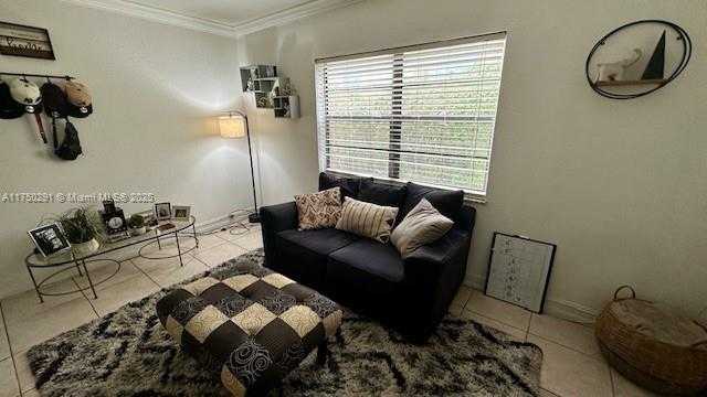 Small Image of 1925 MADISON ST #11, Hollywood Number 17