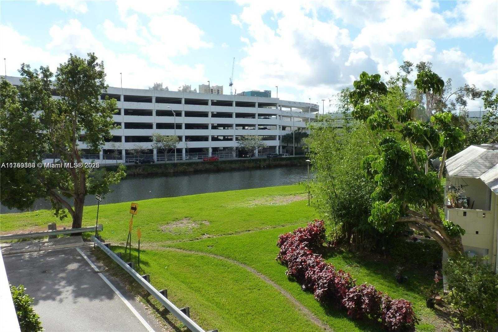 Small Image of 8395 SOUTH WEST 73RD AVE #201, Miami Number 17
