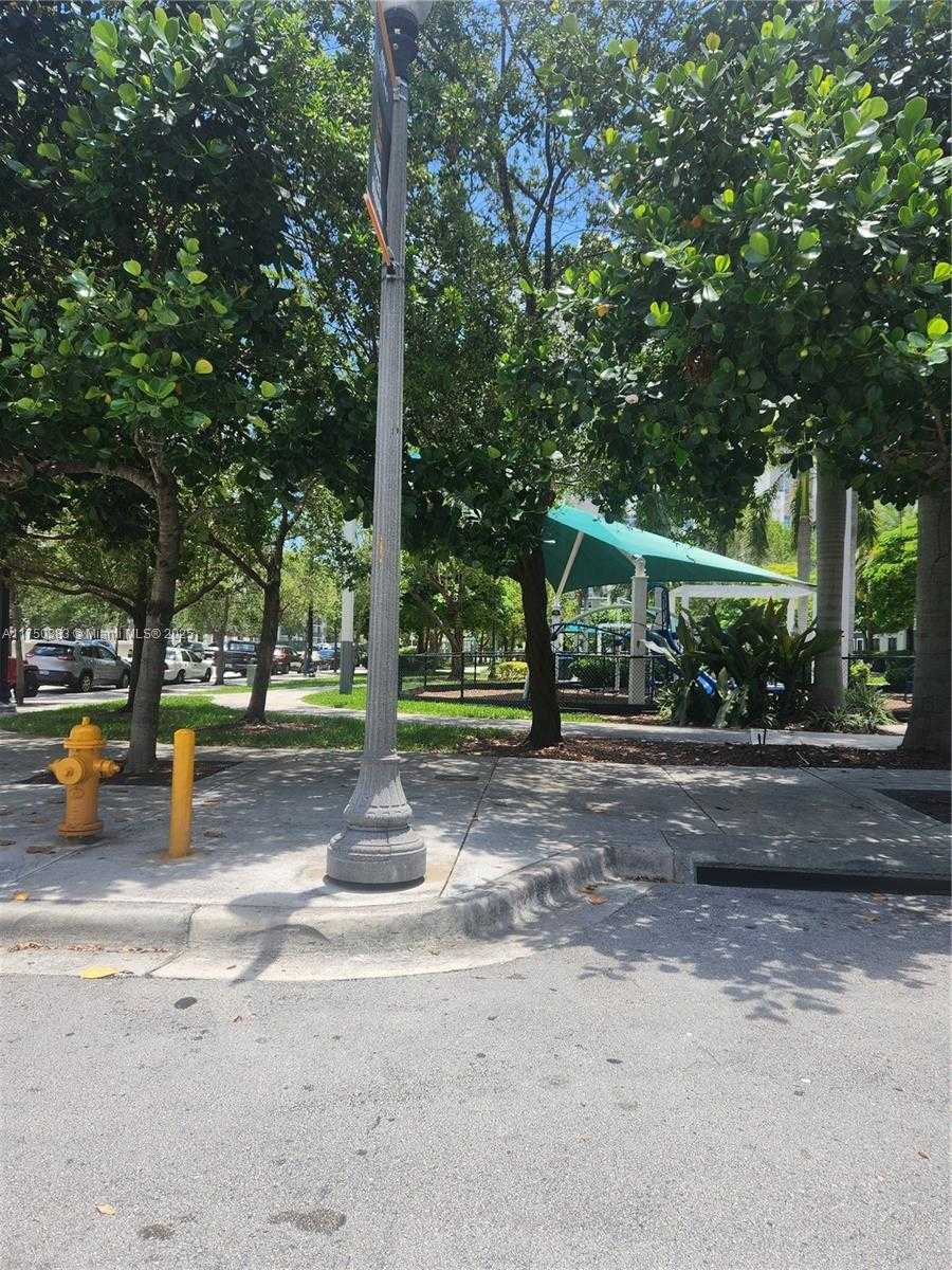 Small Image of 8395 SOUTH WEST 73RD AVE #201, Miami Number 27