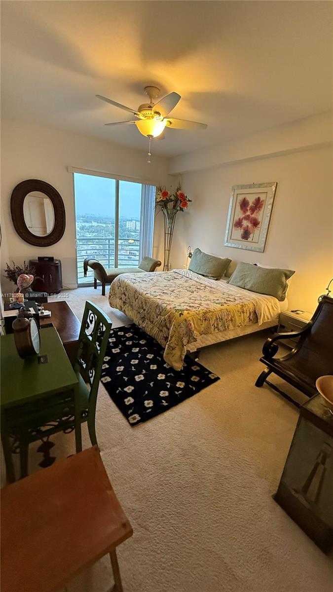 Small Image of 1830 NORTH RADIUS DR #1106, Hollywood Number 13