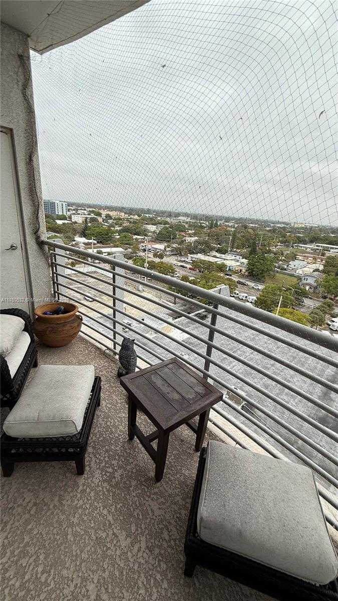 Small Image of 1830 NORTH RADIUS DR #1106, Hollywood Number 25