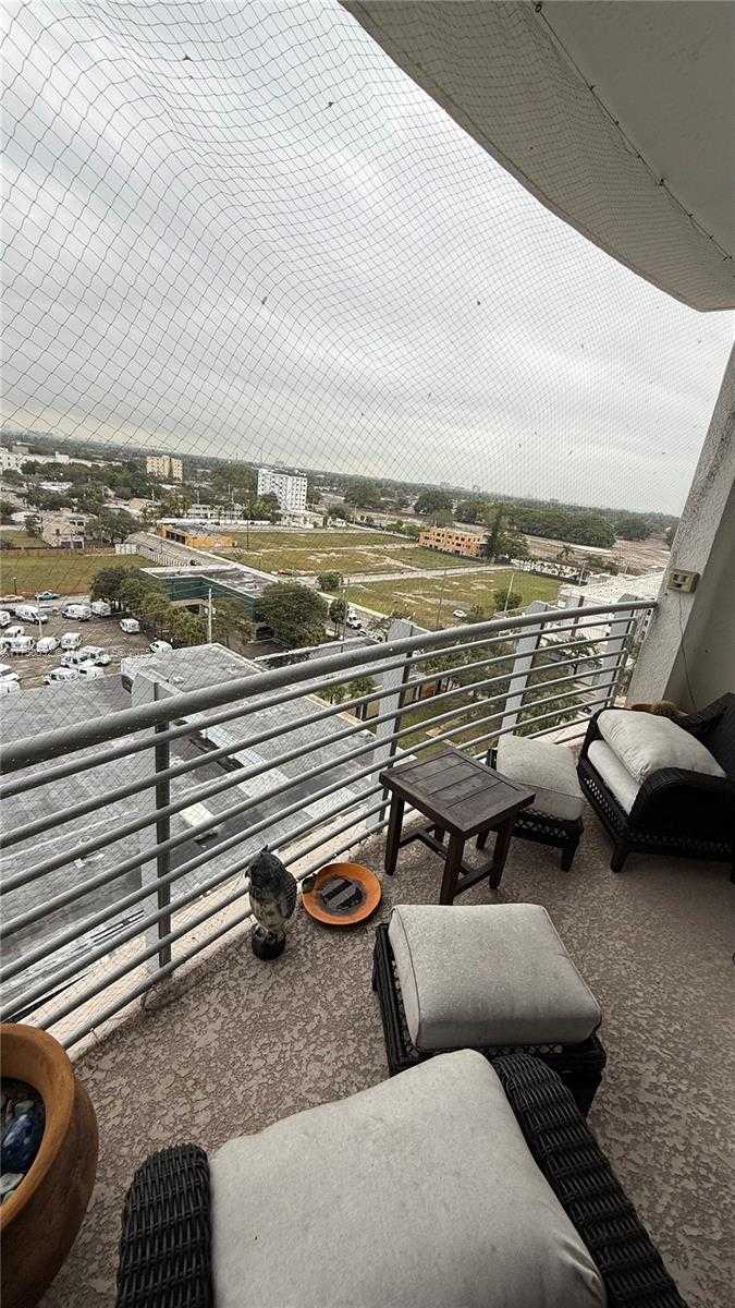 Small Image of 1830 NORTH RADIUS DR #1106, Hollywood Number 26