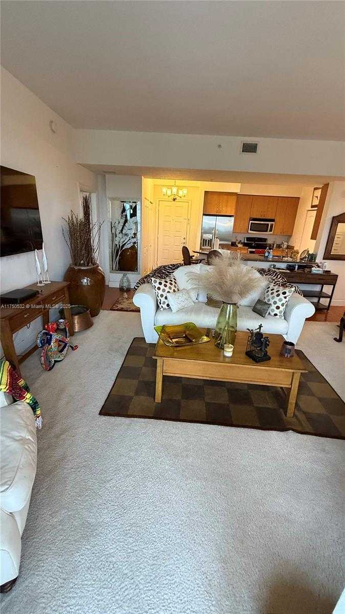 Small Image of 1830 NORTH RADIUS DR #1106, Hollywood Number 27
