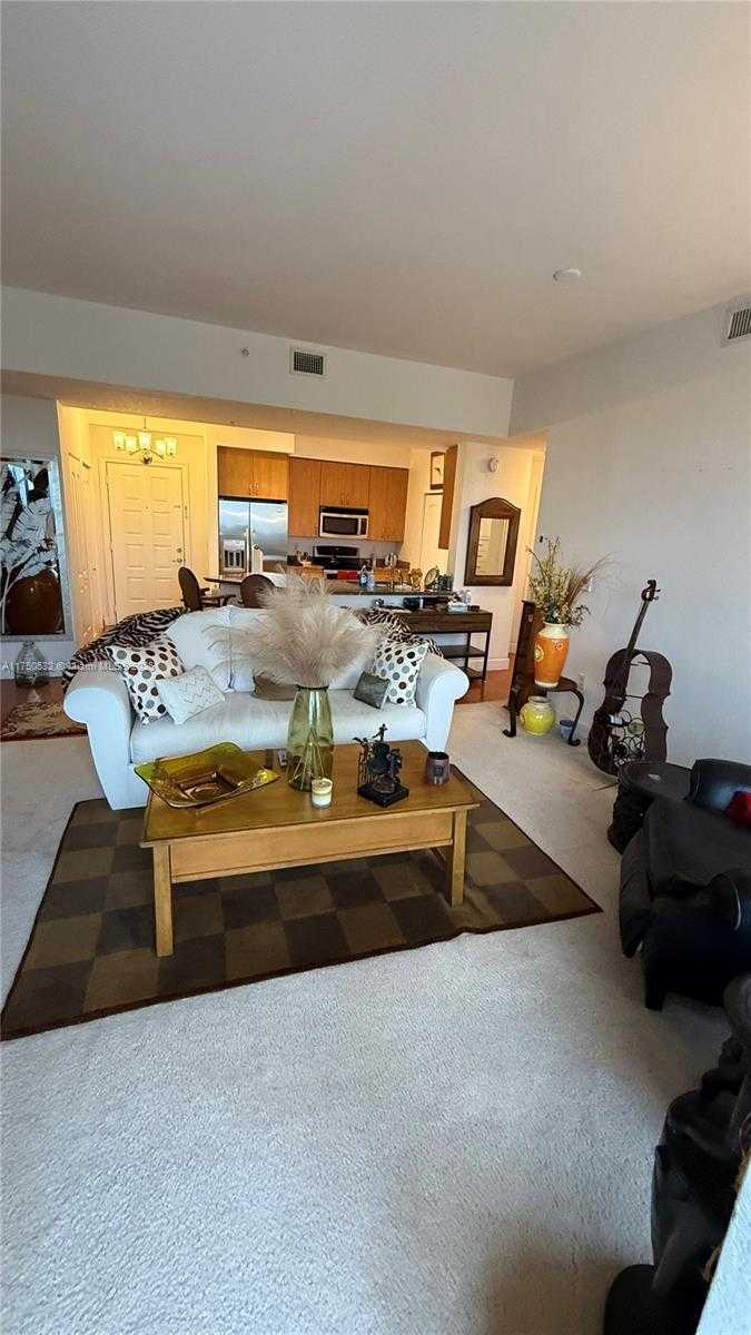 Small Image of 1830 NORTH RADIUS DR #1106, Hollywood Number 28