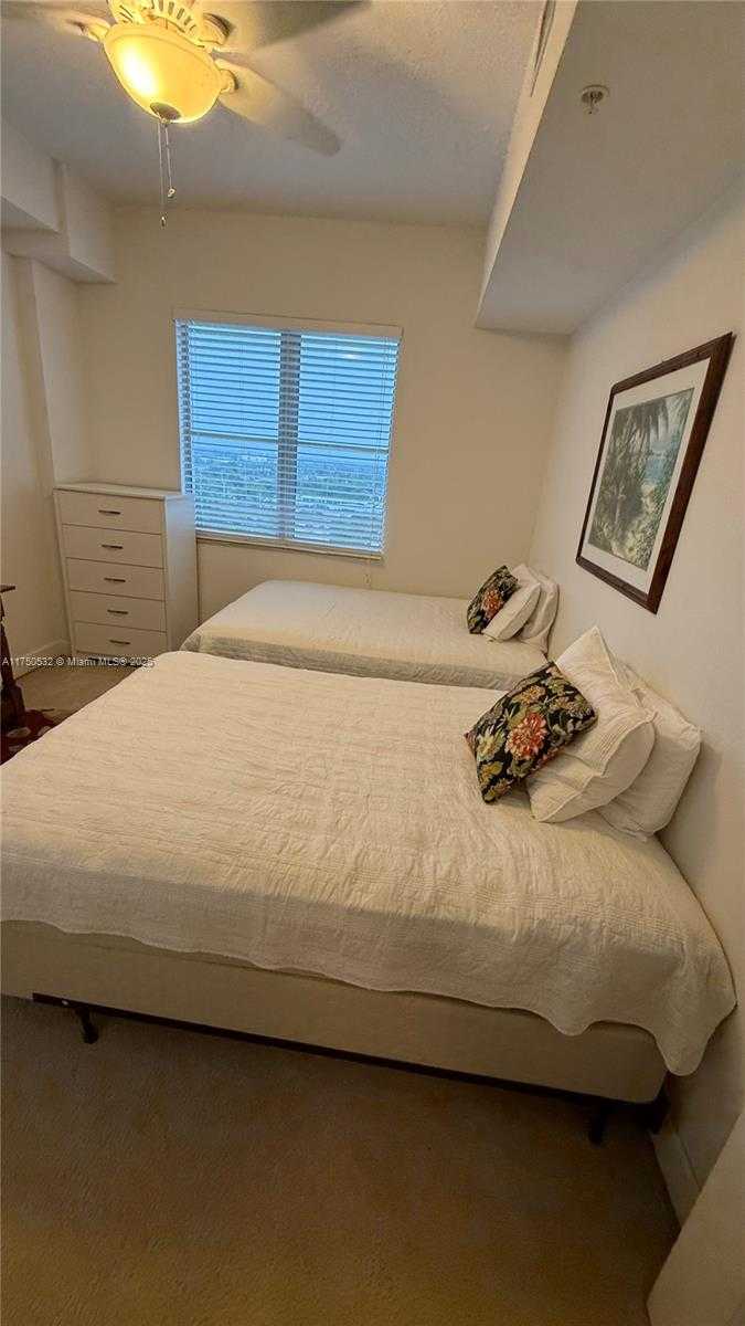 Small Image of 1830 NORTH RADIUS DR #1106, Hollywood Number 29