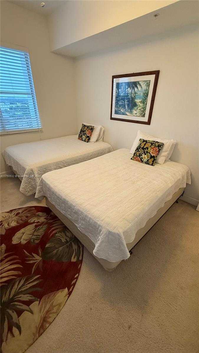 Small Image of 1830 NORTH RADIUS DR #1106, Hollywood Number 30